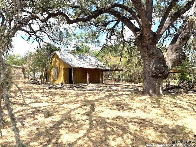 $59,900 | 623 Sanchez Street, Pleasanton, TX 78064