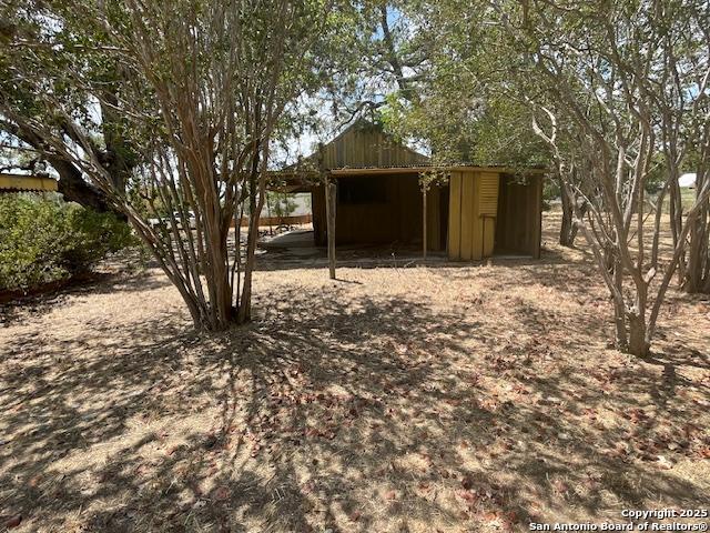 623 Sanchez Street Pleasanton, TX 78064 - Photo 9 of 16