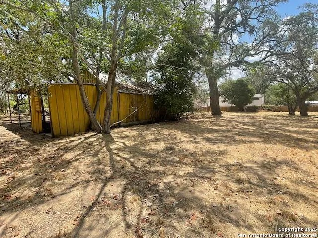 $59,900 | 623 Sanchez Street, Pleasanton, TX 78064