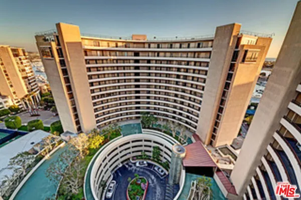 $3,850 | 4314 Marina City Drive, Unit 128, Marina del Rey, CA 90292