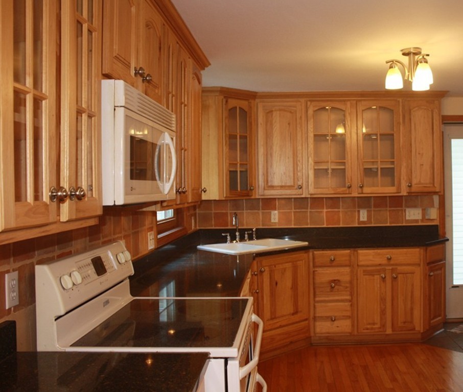 108 Blue Meadow Road Belchertown, MA 01007 - Photo 6 of 26 Gallery Image 6