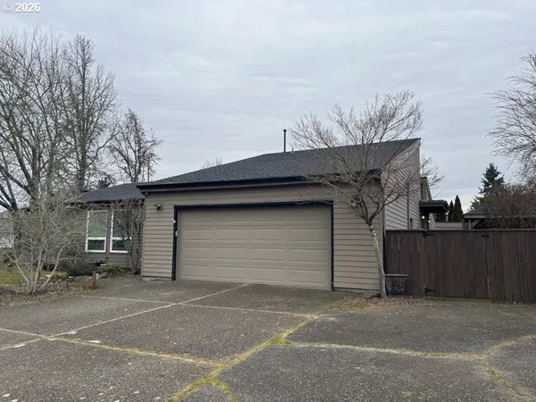 $555,000 | 1135 Lakewood Drive Southwest, Albany, OR 97321