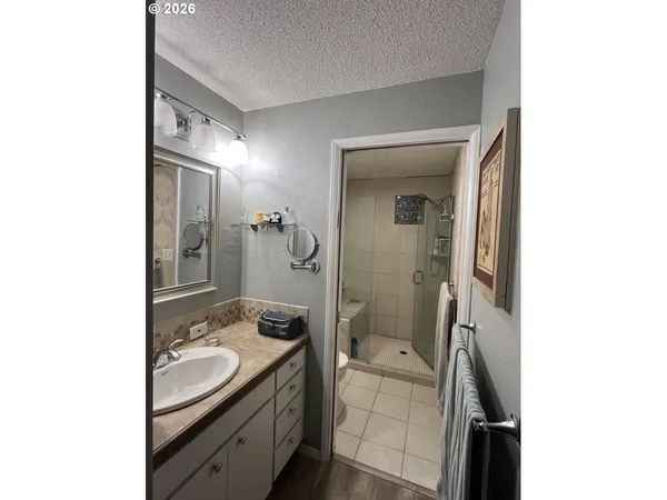 $555,000 | 1135 Lakewood Drive Southwest, Albany, OR 97321