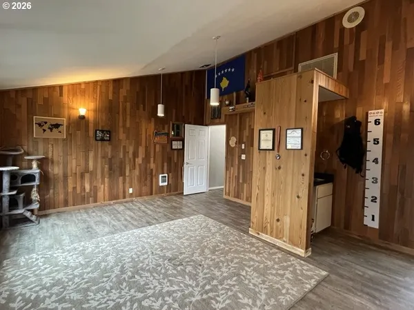 $555,000 | 1135 Lakewood Drive Southwest, Albany, OR 97321