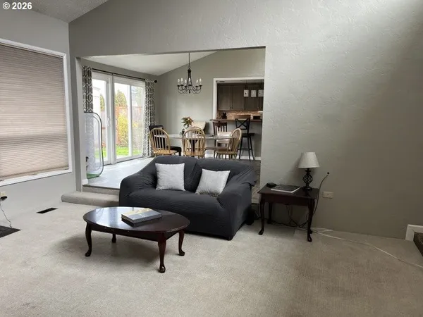 $555,000 | 1135 Lakewood Drive Southwest, Albany, OR 97321