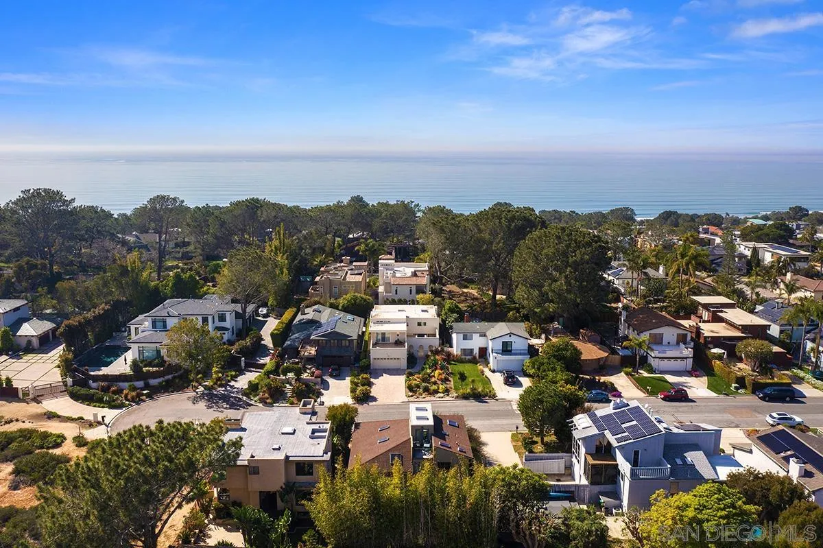 13613 Mar Scenic Drive Del Mar, CA 92014 - Photo 4 of 46 an aerial view of a city