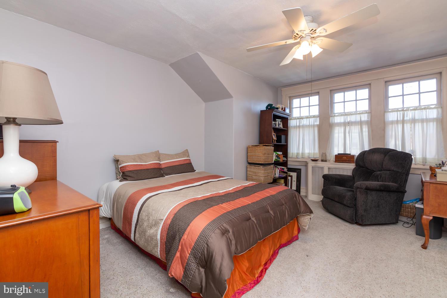 539 Walnut Lane Philadelphia, PA 19128 - Photo 25 of 31