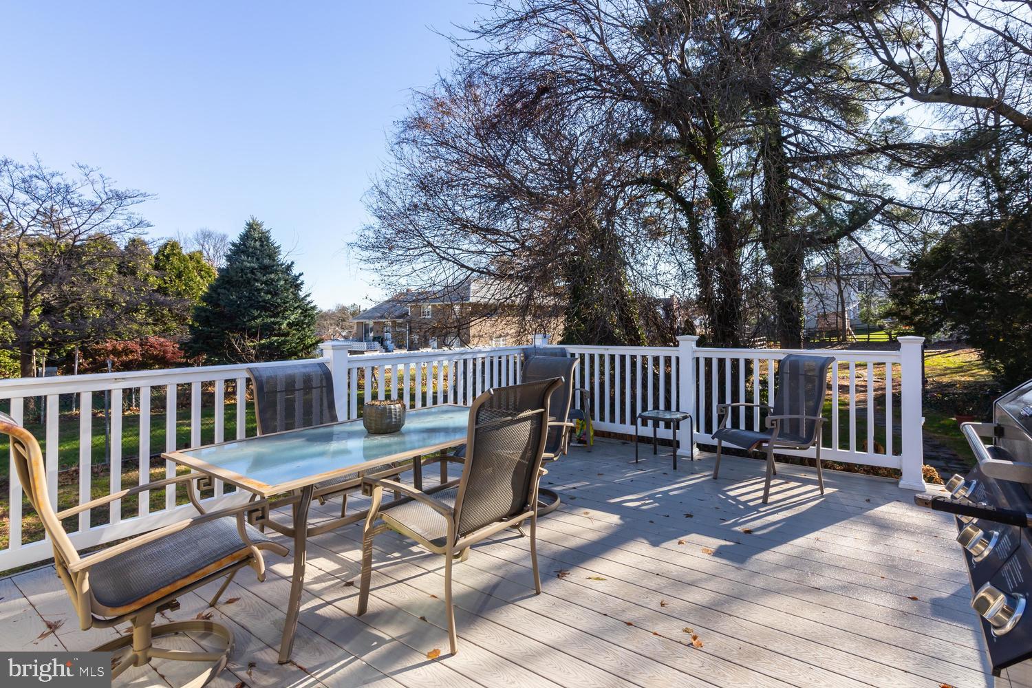 539 Walnut Lane Philadelphia, PA 19128 - Photo 5 of 31