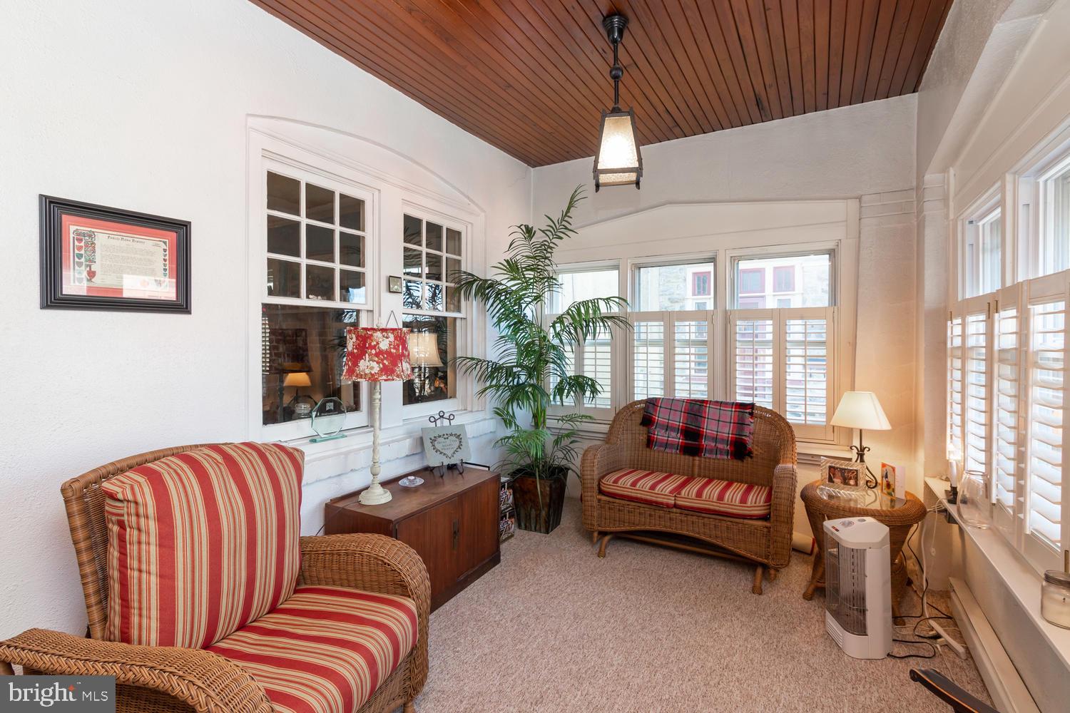 539 Walnut Lane Philadelphia, PA 19128 - Photo 8 of 31