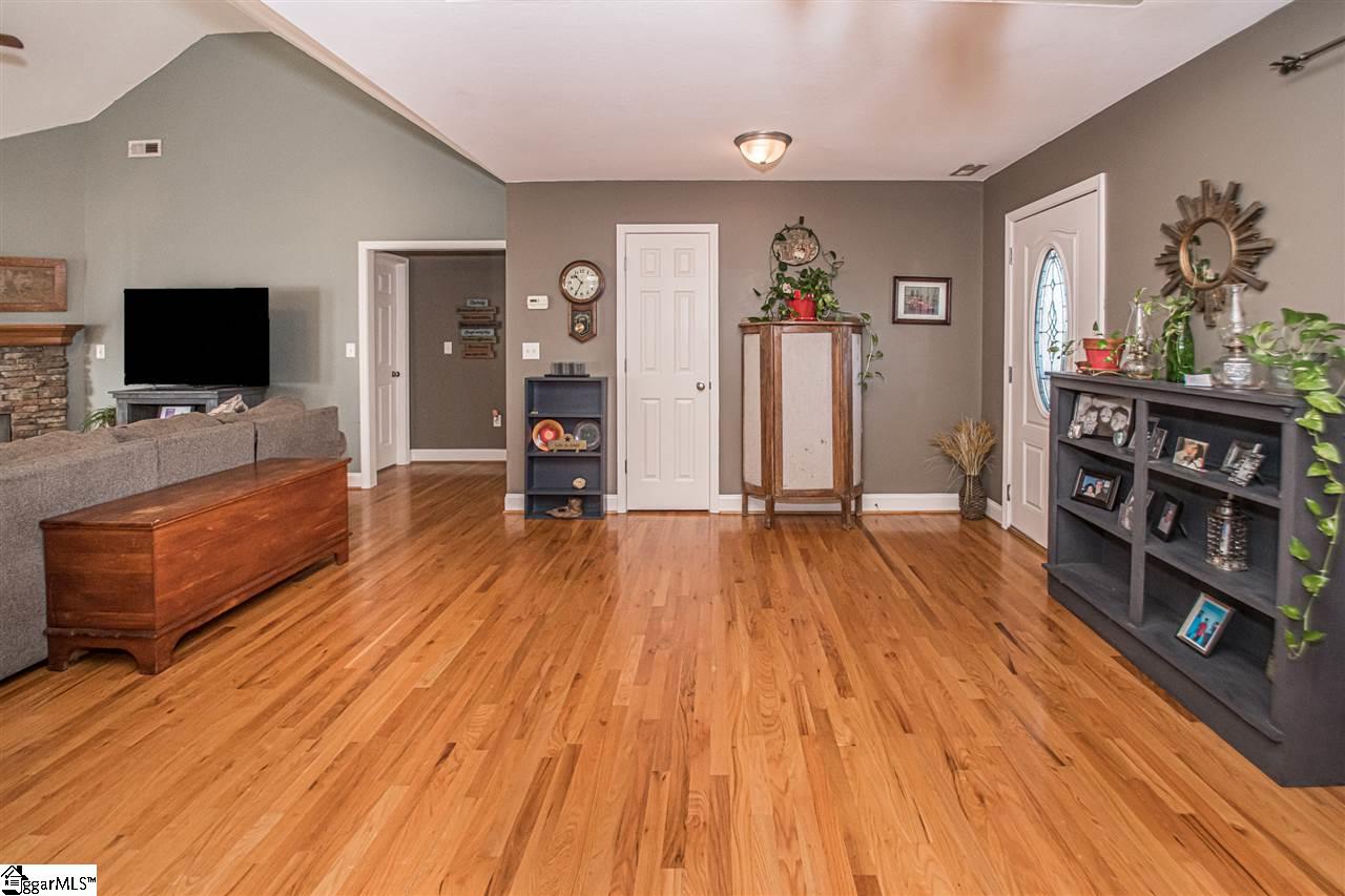 114 Windy Hill Road Gaffney, SC 29341 - Photo 11 of 36