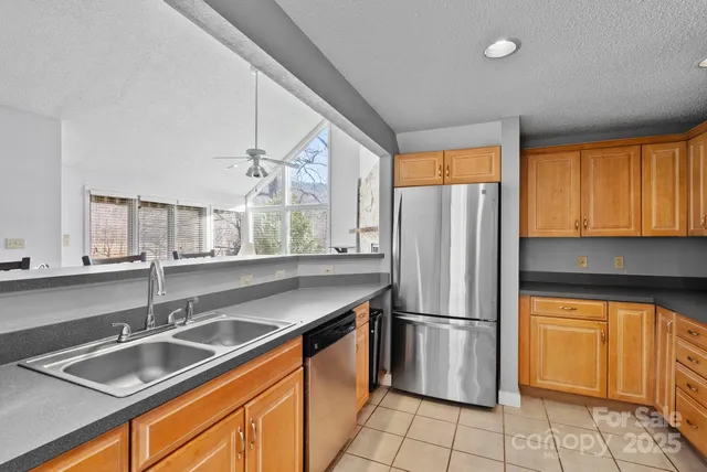 $238,000 | 299 Blue Ridge Drive South, Unit 3, Marion, NC 28752