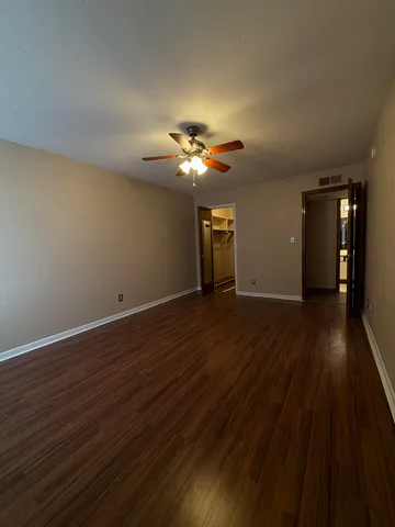 $1,550 | 3911 Fort Street, Unit 114, Trenton, MI 48183