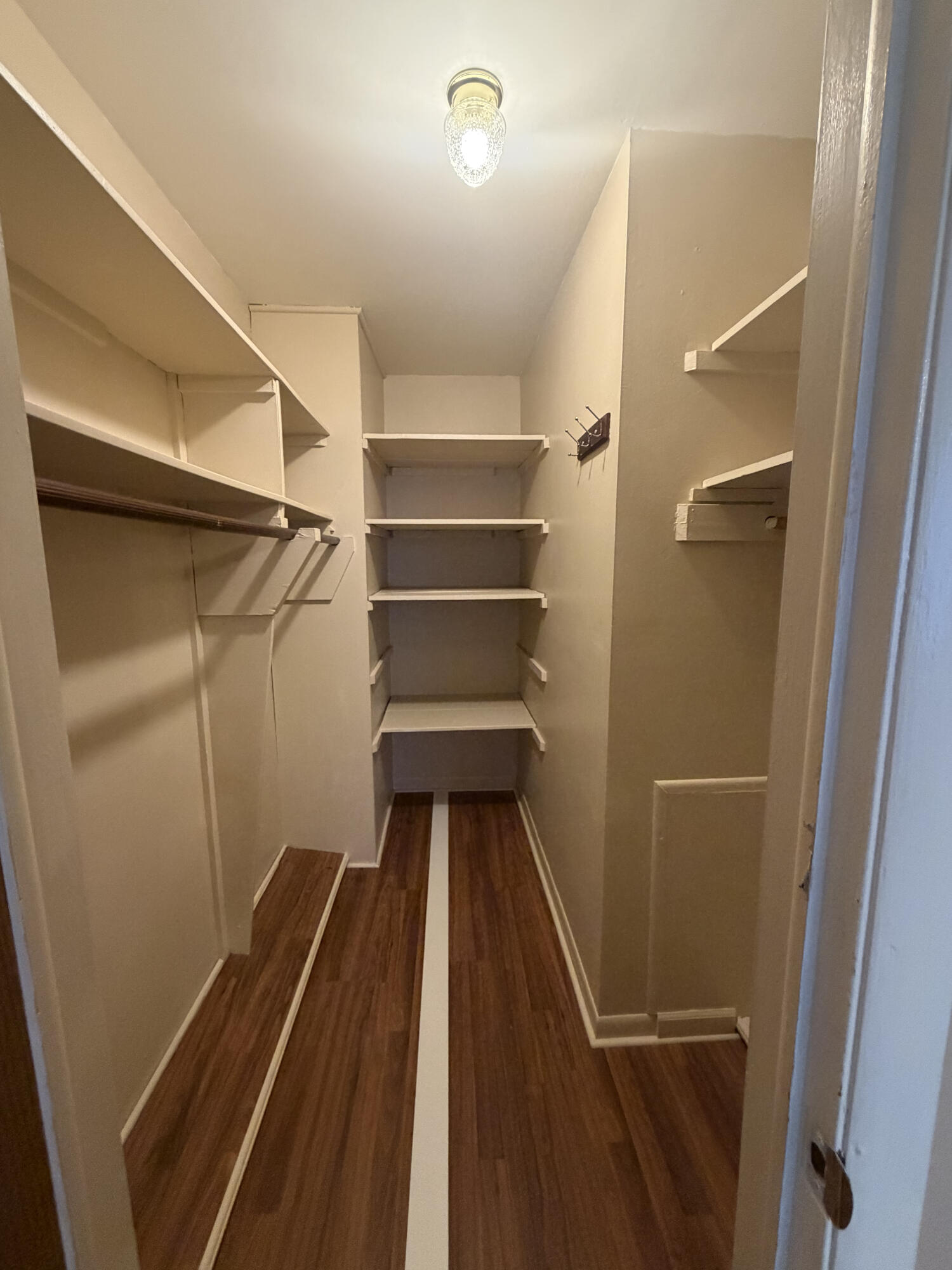 3911 Fort Street, Unit 114 Trenton, MI 48183 - Photo 13 of 15 IMG_0356