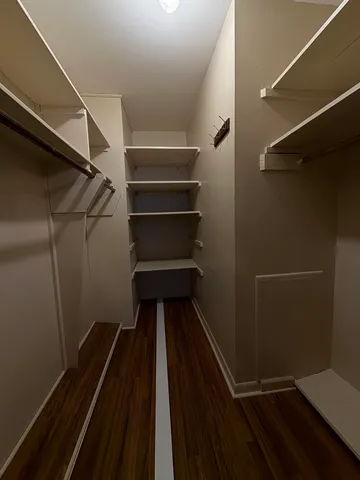 $1,550 | 3911 Fort Street, Unit 114, Trenton, MI 48183