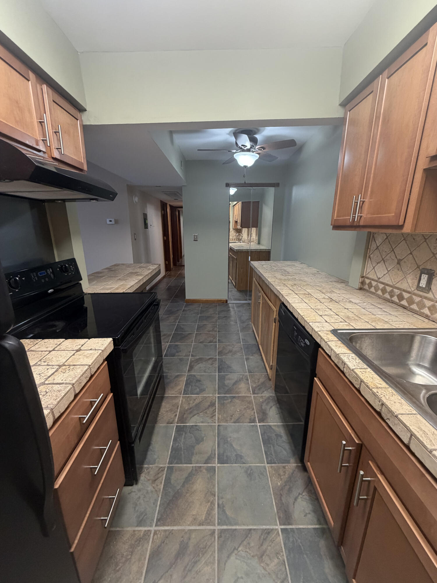 3911 Fort Street, Unit 114 Trenton, MI 48183 - Photo 4 of 15 IMG_0343