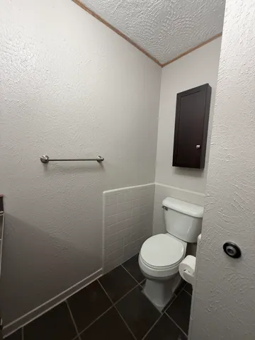 $1,550 | 3911 Fort Street, Unit 114, Trenton, MI 48183