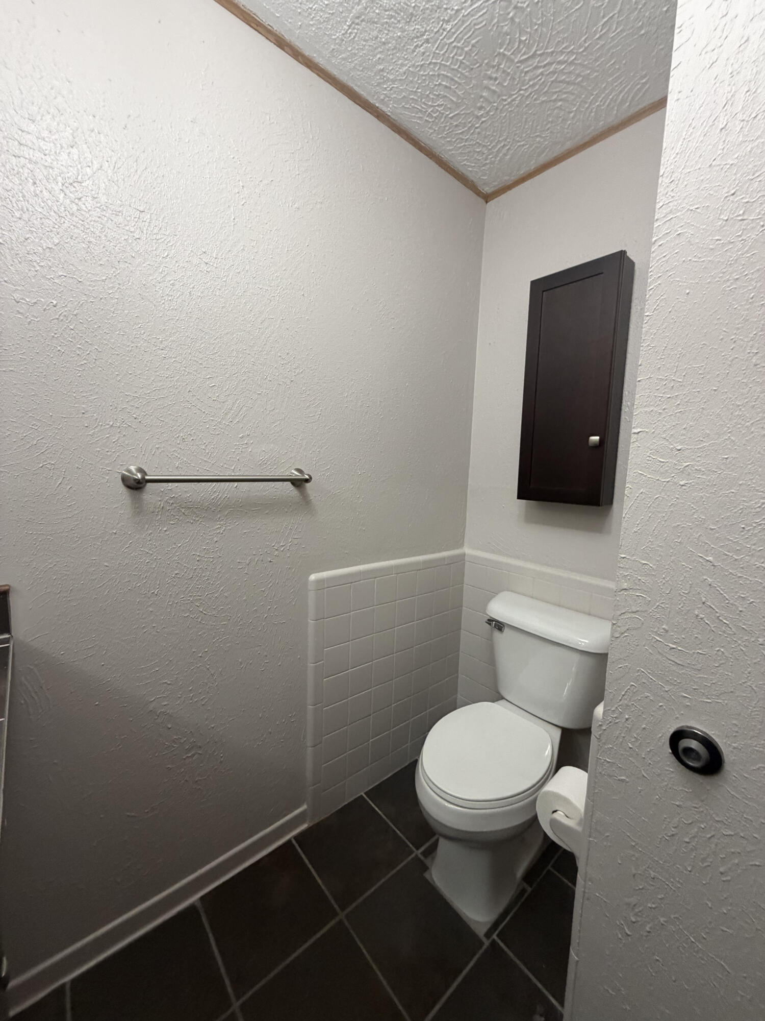 3911 Fort Street, Unit 114 Trenton, MI 48183 - Photo 8 of 15 IMG_0347