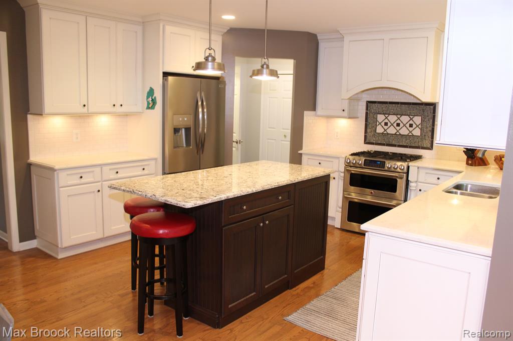 1677 Gilsam Avenue Rochester Hills, MI 48309 - Photo 18 of 57