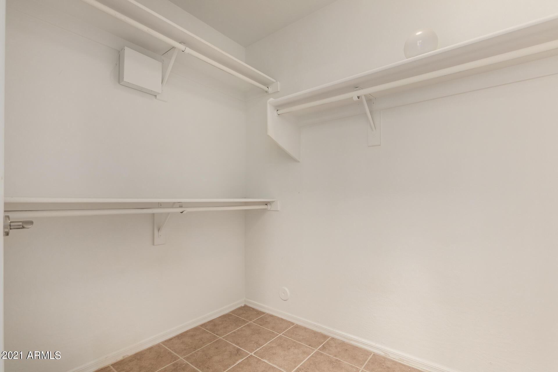 10801 West Almeria Road Avondale, AZ 85392 - Photo 15 of 29 15 - Almeria