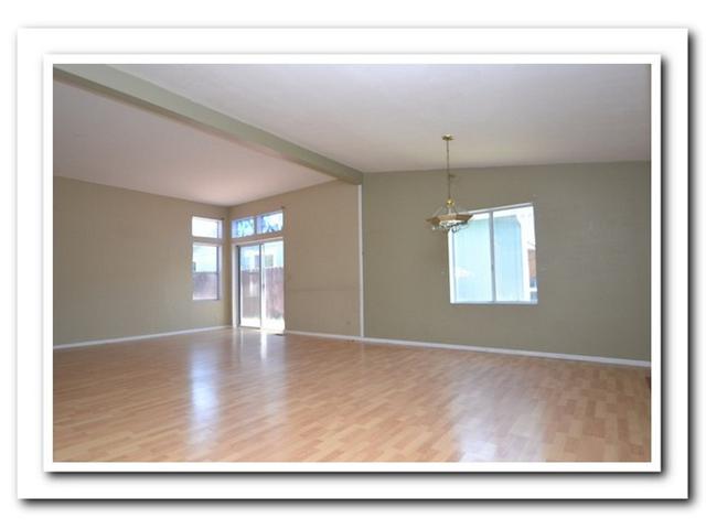 15935 Spring Oaks Road, Unit 135 El Cajon, CA 92021 - Photo 8 of 25 Gallery Image 8