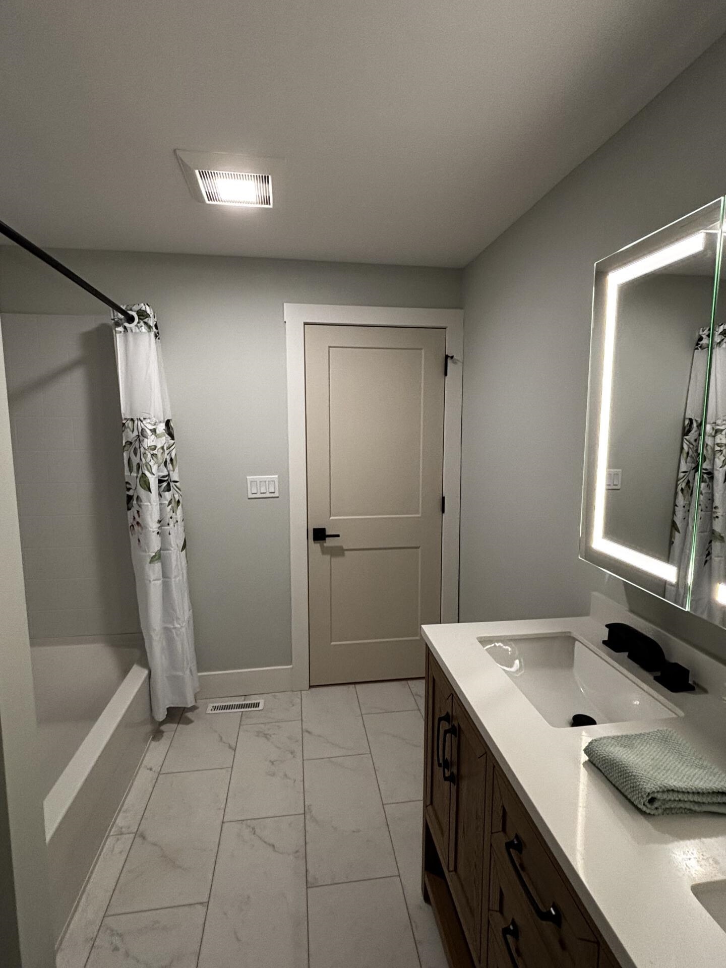 21 Braemar Road Windham, NH 03087 - Photo 17 of 29 Gallery Image 17