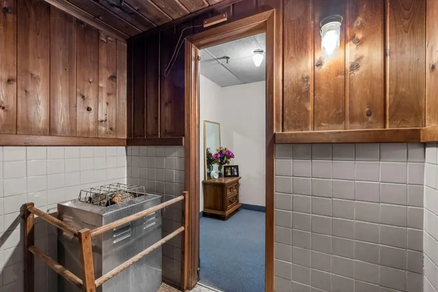 $140,000 | 4380 Brookside Court, Unit 209, Edina, MN 55436