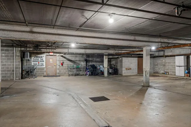 $140,000 | 4380 Brookside Court, Unit 209, Edina, MN 55436