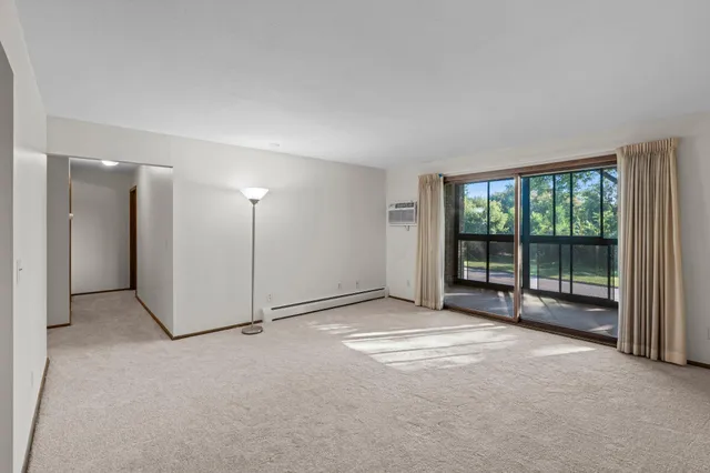 $140,000 | 4380 Brookside Court, Unit 209, Edina, MN 55436