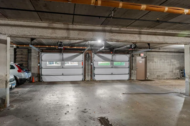 $140,000 | 4380 Brookside Court, Unit 209, Edina, MN 55436