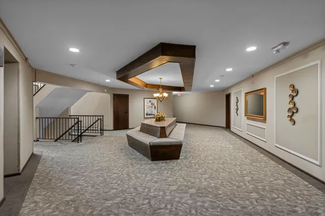 $140,000 | 4380 Brookside Court, Unit 209, Edina, MN 55436