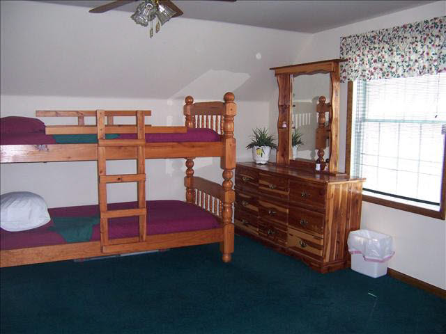 6656 Masserant Road Newport, MI 48166 - Photo 12 of 20 17 X 16 Bedroom