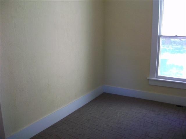 646 East Maple Street Canton, IL 61520 - Photo 7 of 14 Gallery Image 7