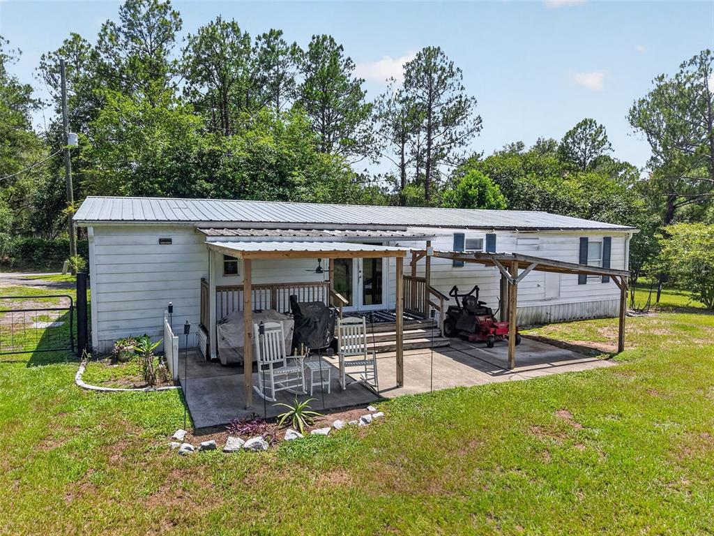 32439 Highland Lakes Road DeLand, FL 32720 - Photo 5 of 34