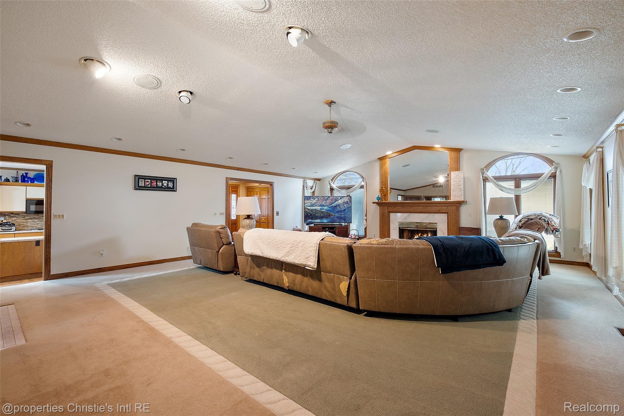 37437 Radde Street Clinton Township, MI 48036 - Photo 16 of 38 37437 Radde St-21 Skyview Experts.jpg