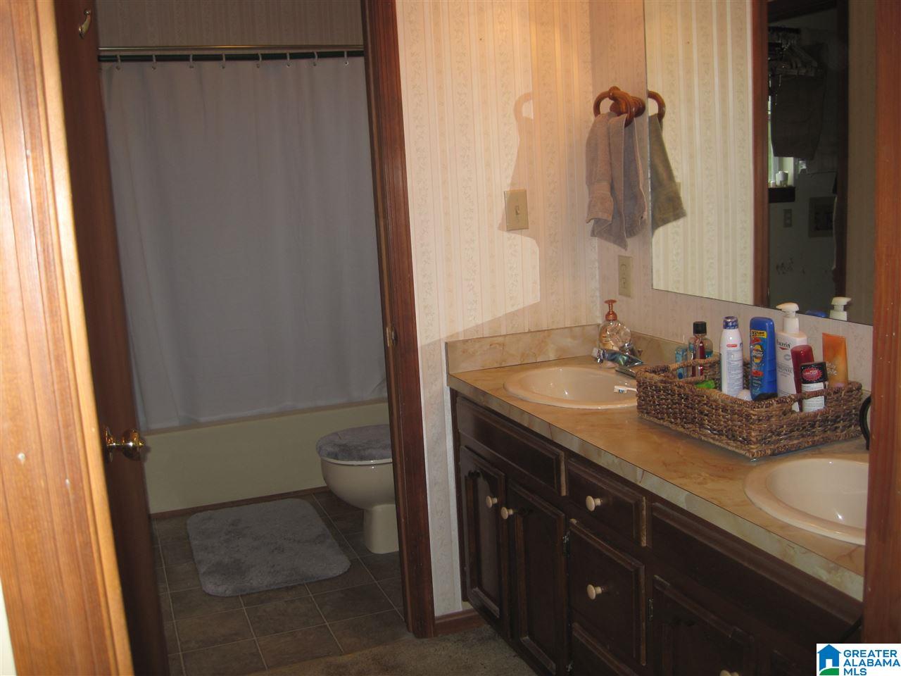 9435 Brasher Road Warrior, AL 35180 - Photo 12 of 17