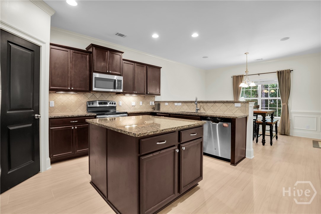 104 Danbury Court Pooler, GA 31322 - Photo 2 of 61
