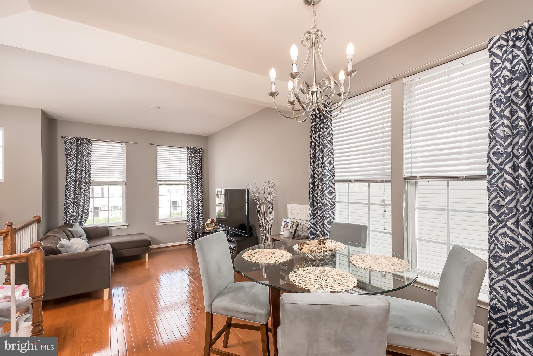 8339 Scotland Loop Manassas, VA 20109 - Photo 6 of 23 Dining Room