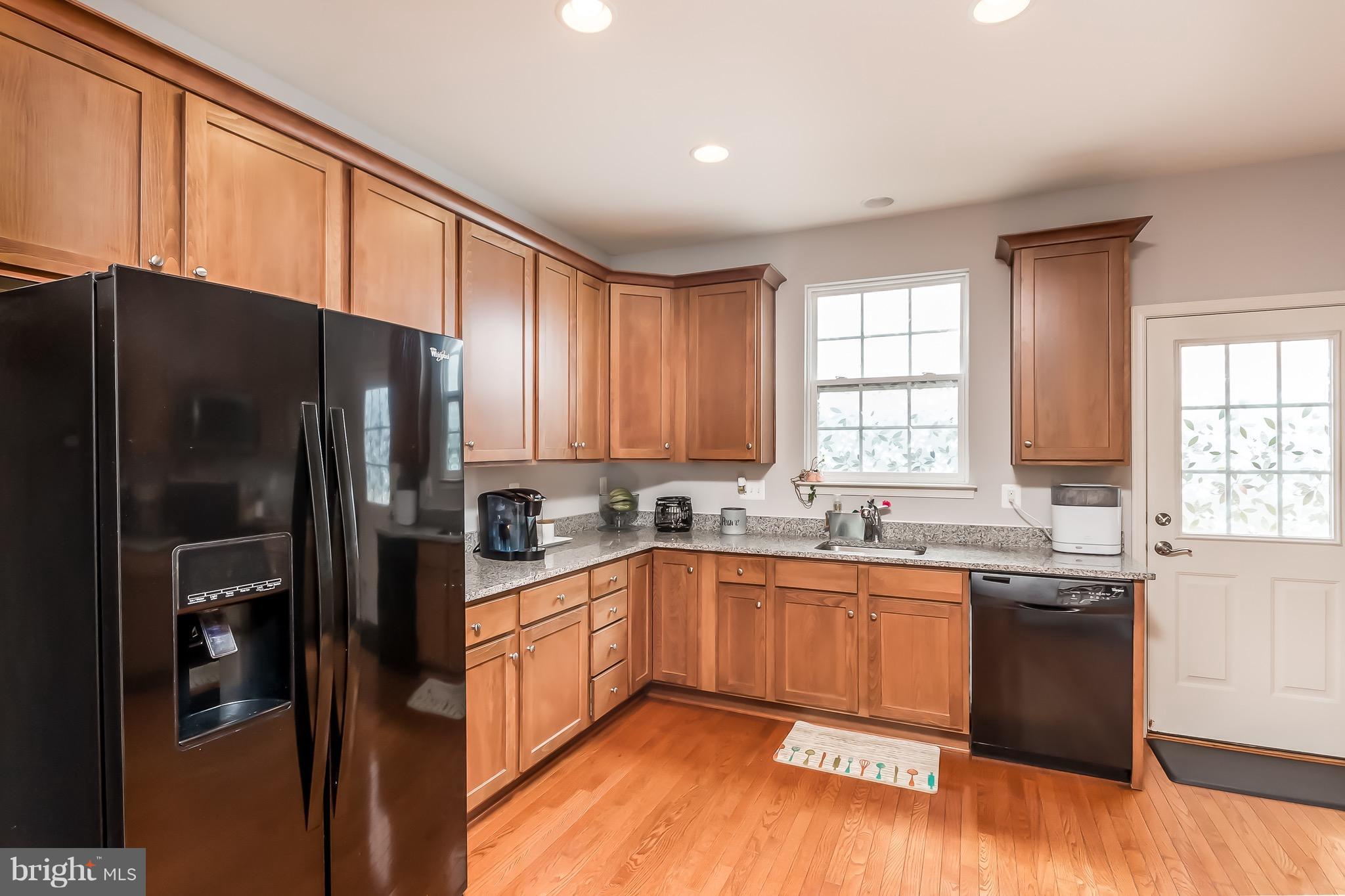 8339 Scotland Loop Manassas, VA 20109 - Photo 8 of 23 Kitchen