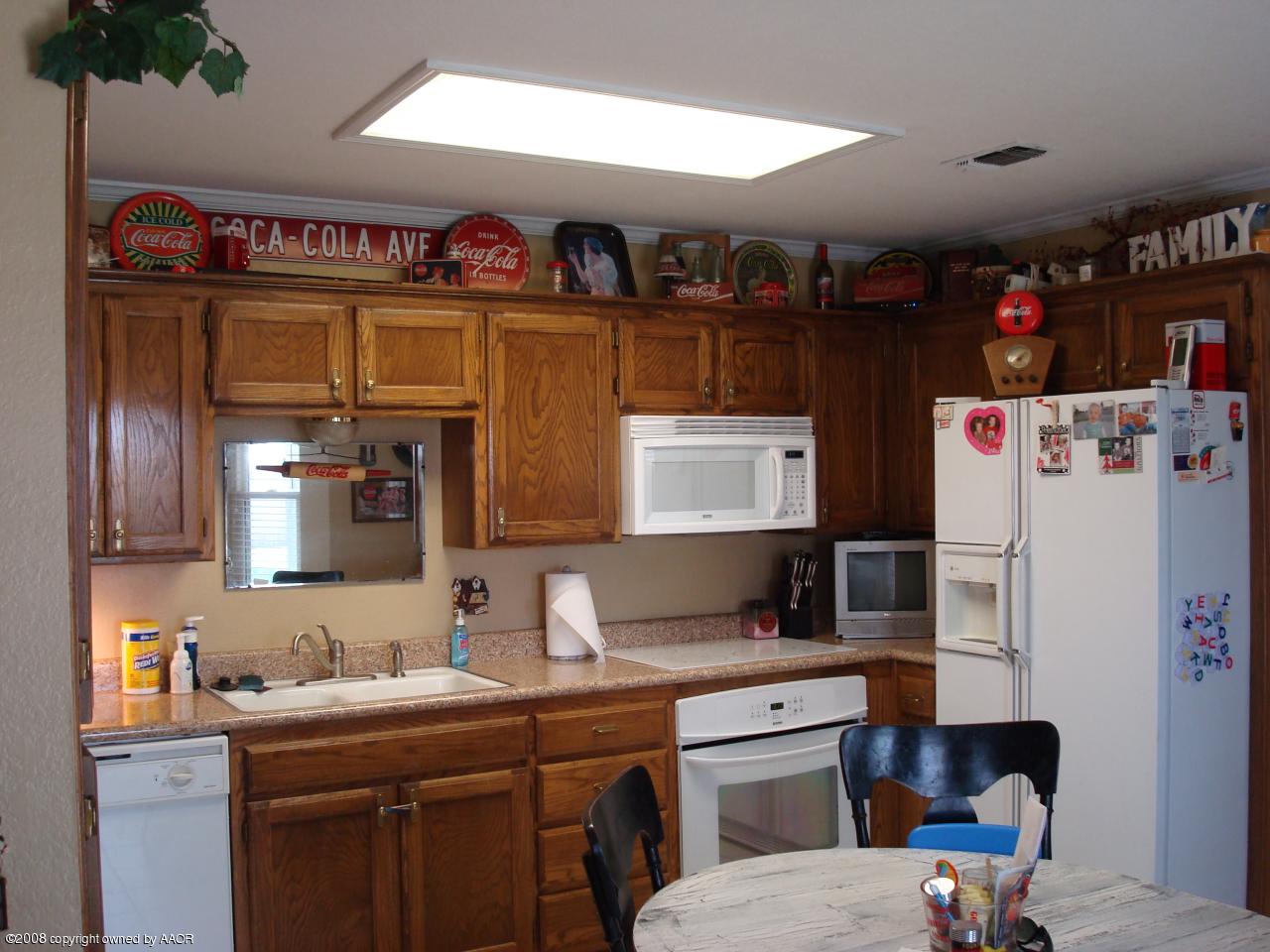 15750 Cavin Road Amarillo, TX 79119 - Photo 3 of 17 Kitchen
