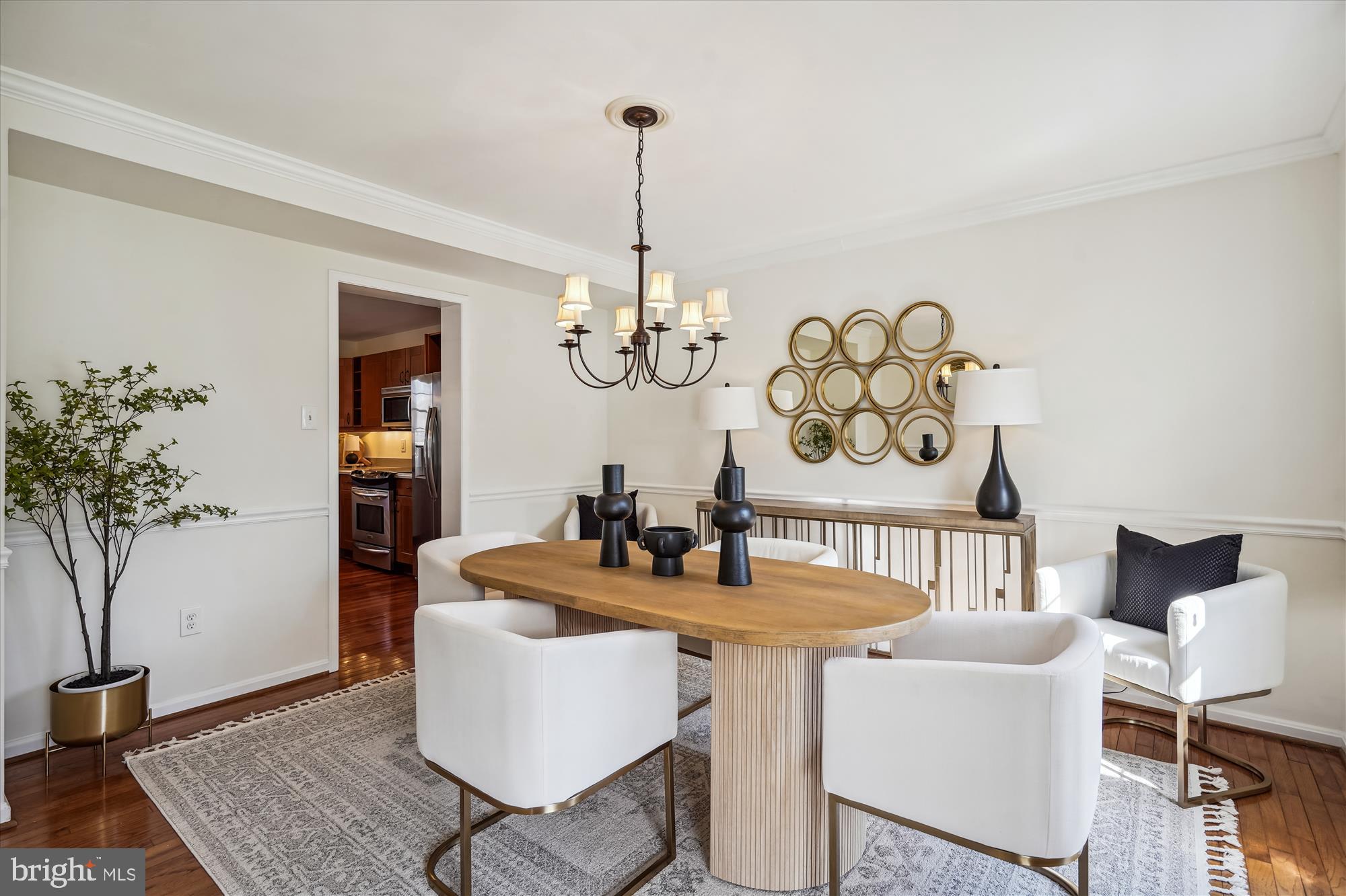 408 Talahi Road Southeast Vienna, VA 22180 - Photo 17 of 58 Dining Room with Chair Rail