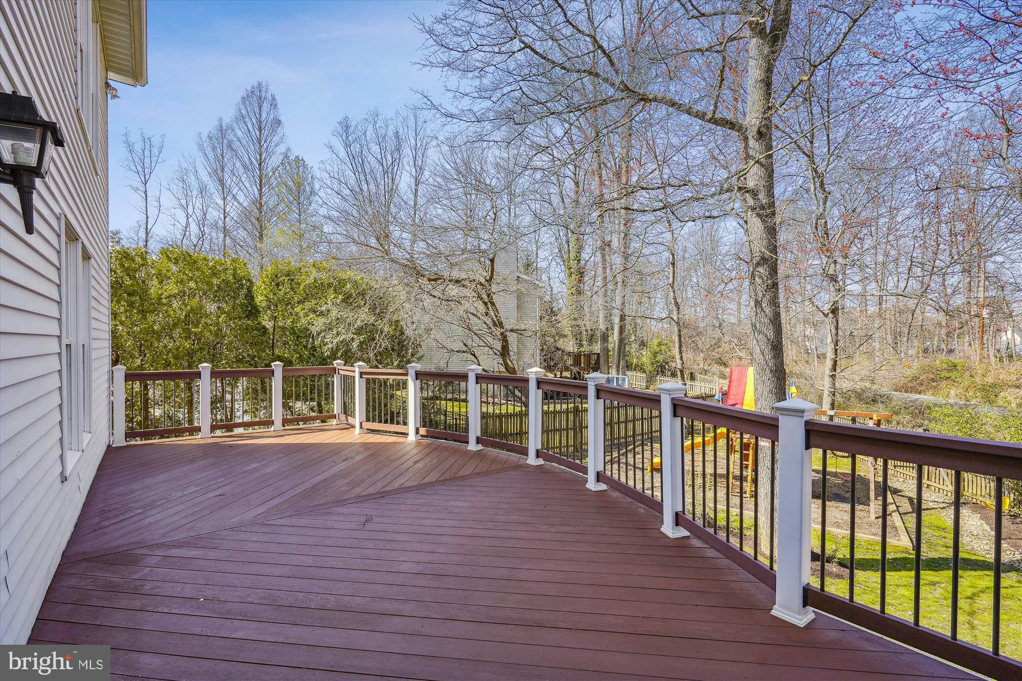 408 Talahi Road Southeast Vienna, VA 22180 - Photo 23 of 58 Deck
