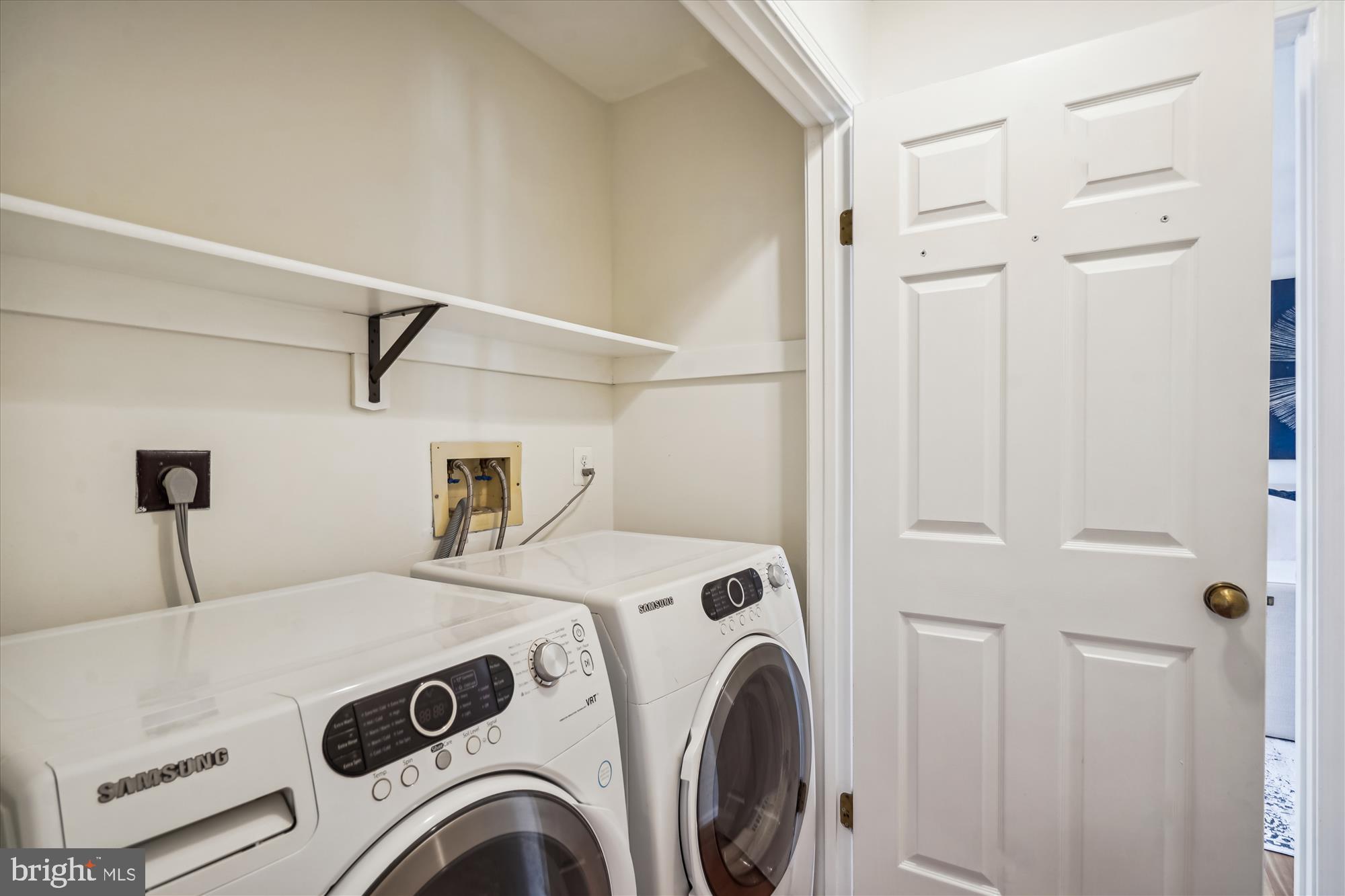 408 Talahi Road Southeast Vienna, VA 22180 - Photo 30 of 58 Bedroom level laundry