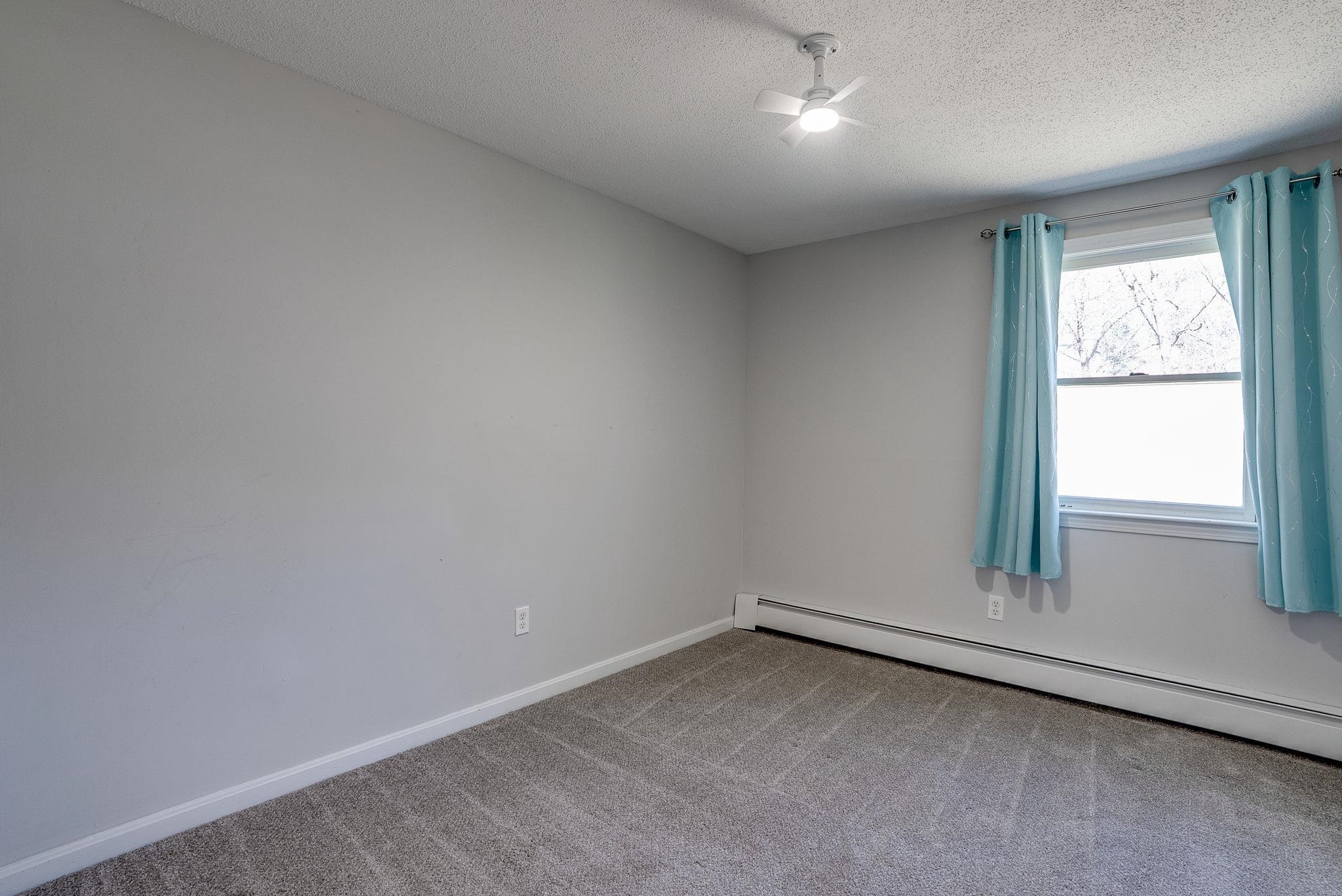 22 B Circle Drive Litchfield, NH 03052 - Photo 18 of 20