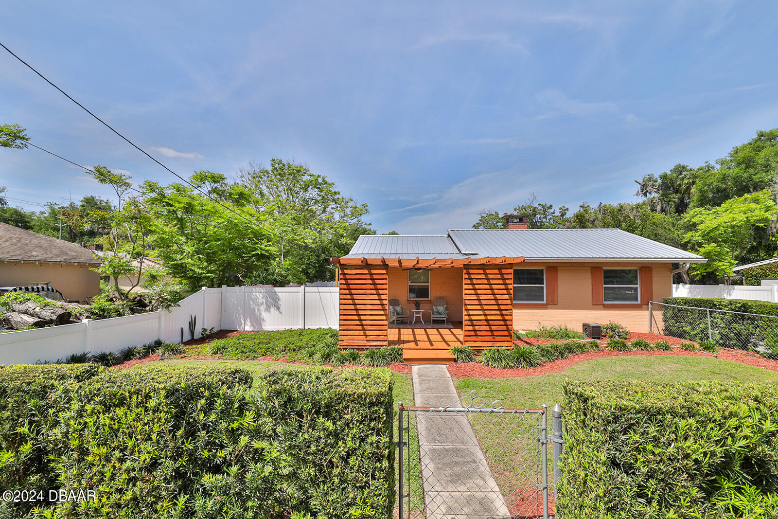 304 North Boundary Ave  