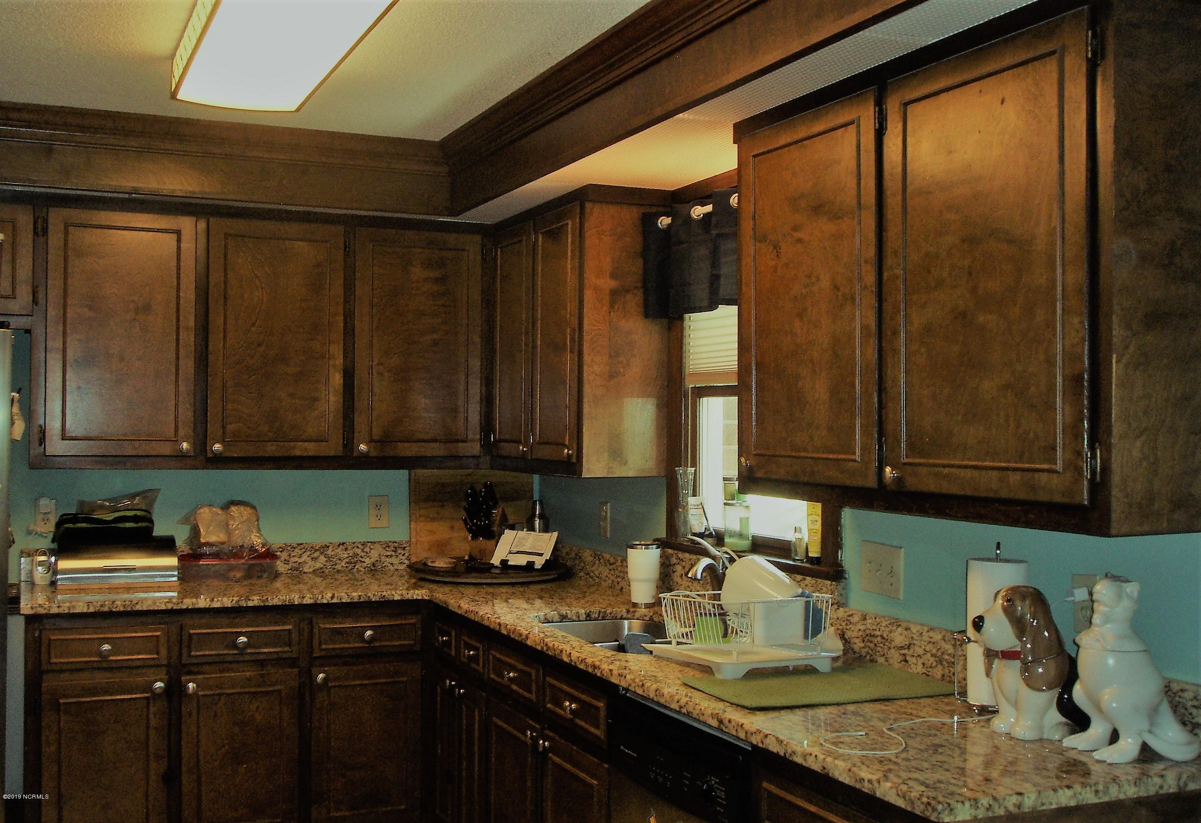 701 Cedarhurst Road Greenville, NC 27834 - Photo 8 of 27 P1010021 (2)