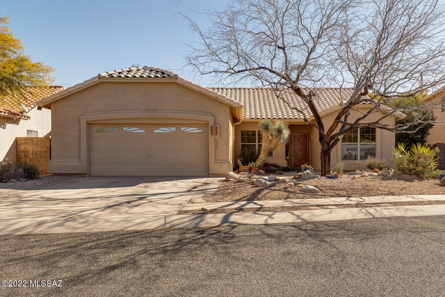 989 South Rincon Rising Road Tucson, AZ 85748 - Photo 1 of 25 Gallery Image 1