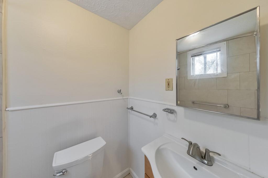 1776 Spring Avenue Atlanta, GA 30344 - Photo 16 of 31