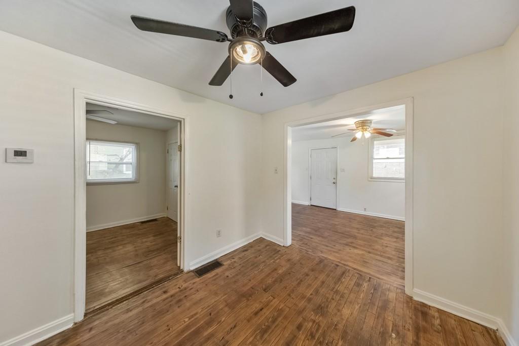 1776 Spring Avenue Atlanta, GA 30344 - Photo 8 of 31