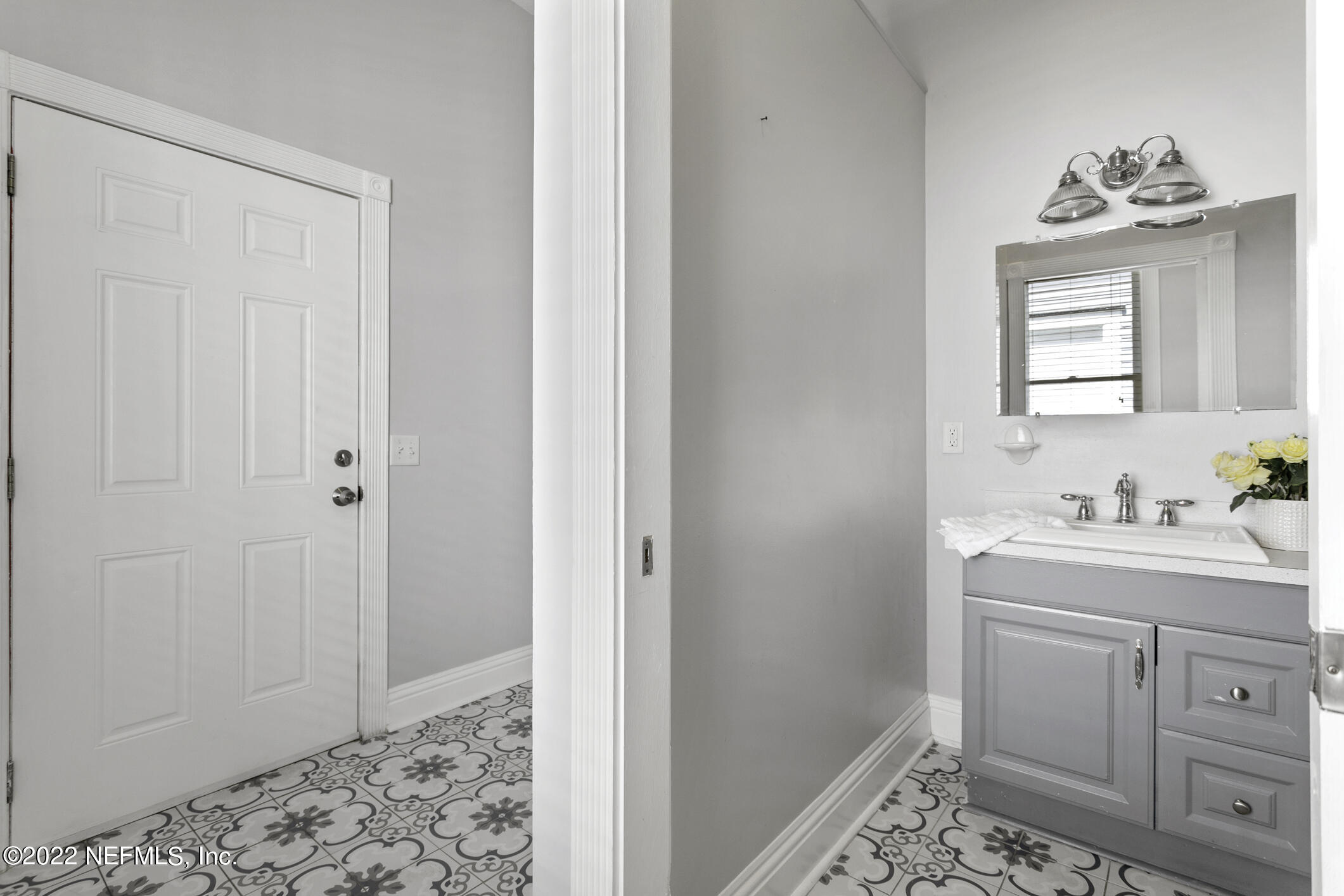 443 East 3rd Street Jacksonville, FL 32206 - Photo 25 of 38 Guest Bathroom