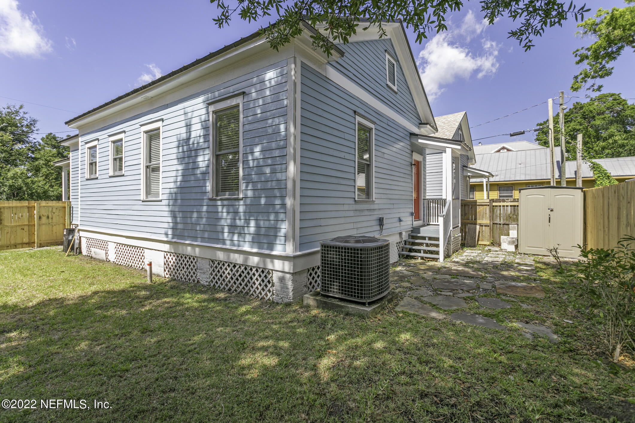 443 East 3rd Street Jacksonville, FL 32206 - Photo 37 of 38 Truly Unique Spacious Yard